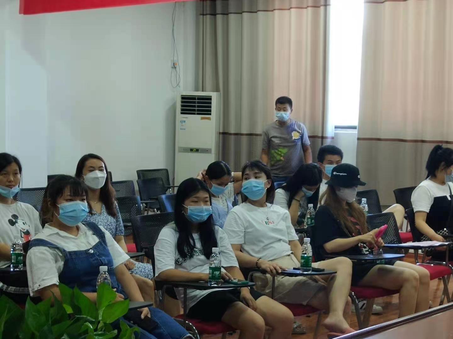 武冈市金融服务“三高四新”战略银企对接会